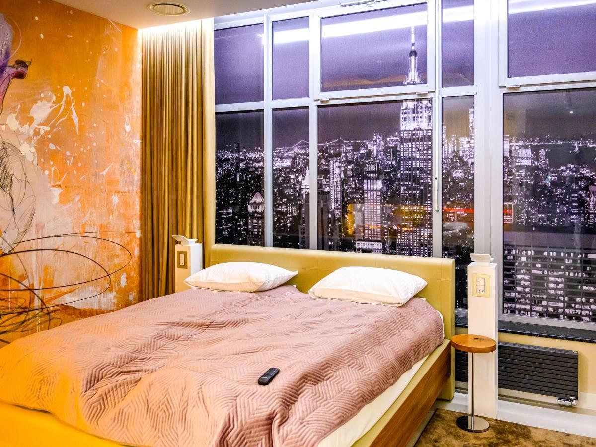 Pietryna Apartments Luxury - Sauna , Jacuzzi , Bezposrednio Przy Ul Piotrkowskiej Łódź Exterior foto